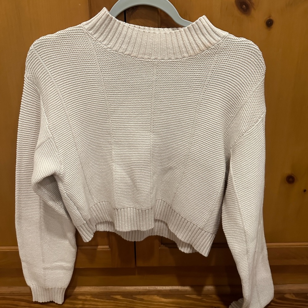 LA hearts/Pacsun sweater!